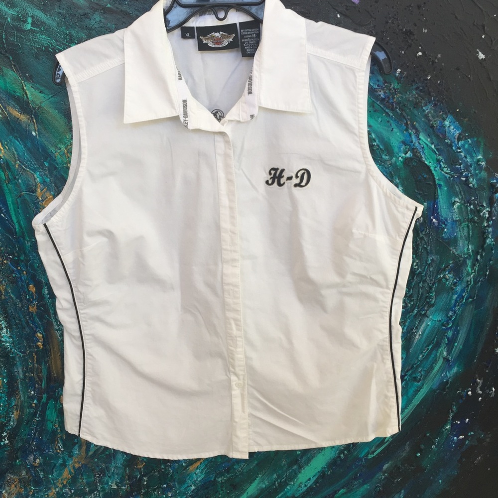 Harley Davidson embroidered logo button down tank